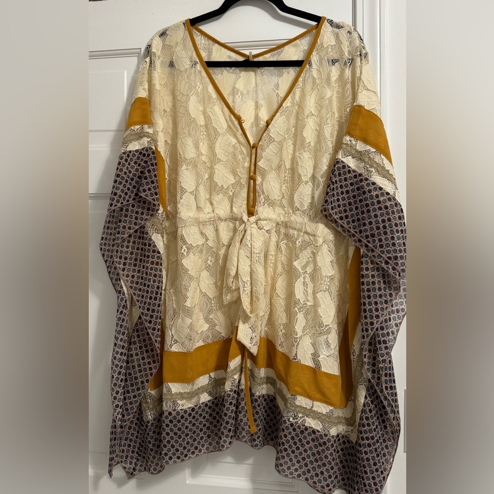 RYU Sheer dress.  Cream pattern  size large